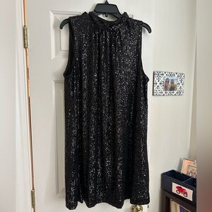 Vineyard vines bow back black sequin swing dress in excellent condition.